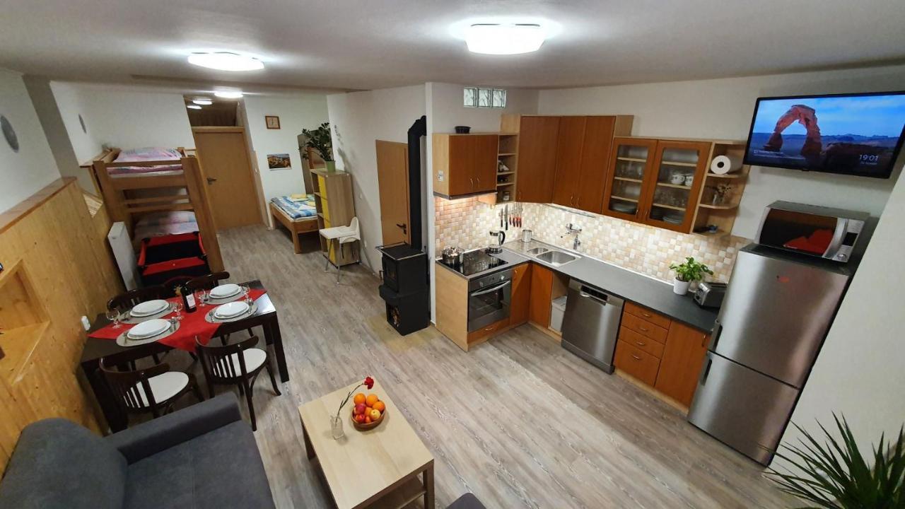 Apartment Chleew Bela pod Pradedem Bagian luar foto